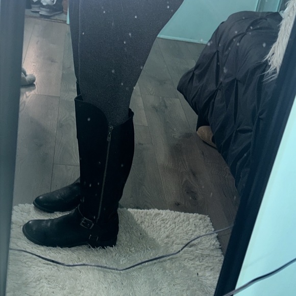 Guess Riding Boots - Picture 2 of 8